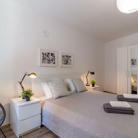 Central New Apartment Nonna Mara Rovinj Exteriör bild