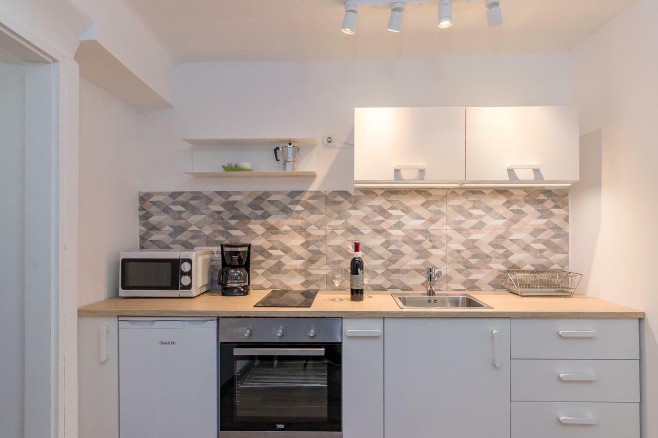 Central New Apartment Nonna Mara Rovinj Exteriör bild